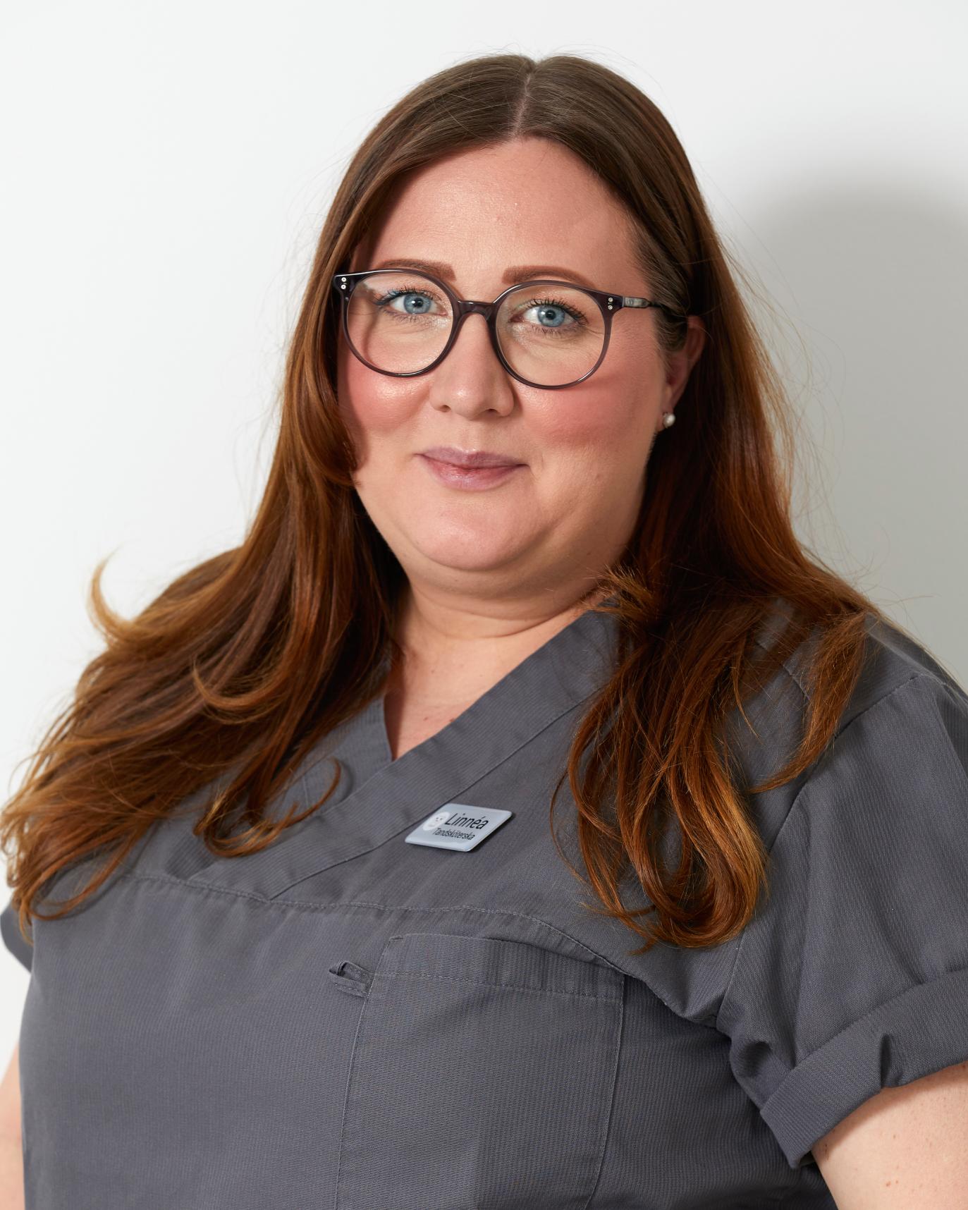 Linnéa Johansson, Tandsköterska